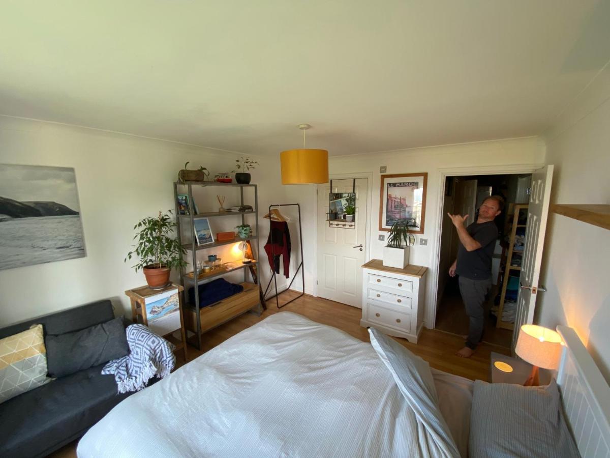 Sea Views On Fistral. Lovely Private Bedroom New Quay Εξωτερικό φωτογραφία